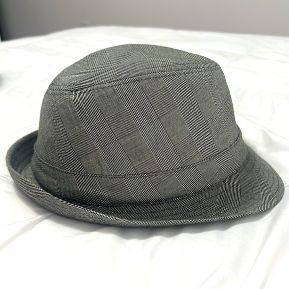 Gray hat - Picture 3 of 3